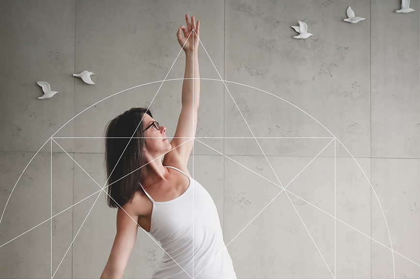 Carmen_Yoga_im_Atelier